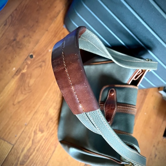 Vintage Pierre Balmain green and brown leather shoulder bag. Mint condition. - Picture 6 of 14